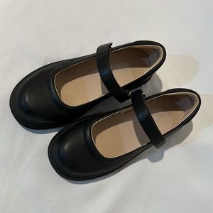The Children’s Place size 2Y black Mary Jane’s.